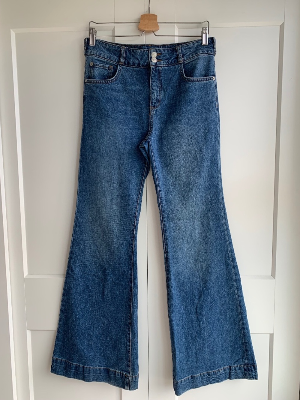 PILCRO By Anthropologie Retro Flare leg jeans Size 29
